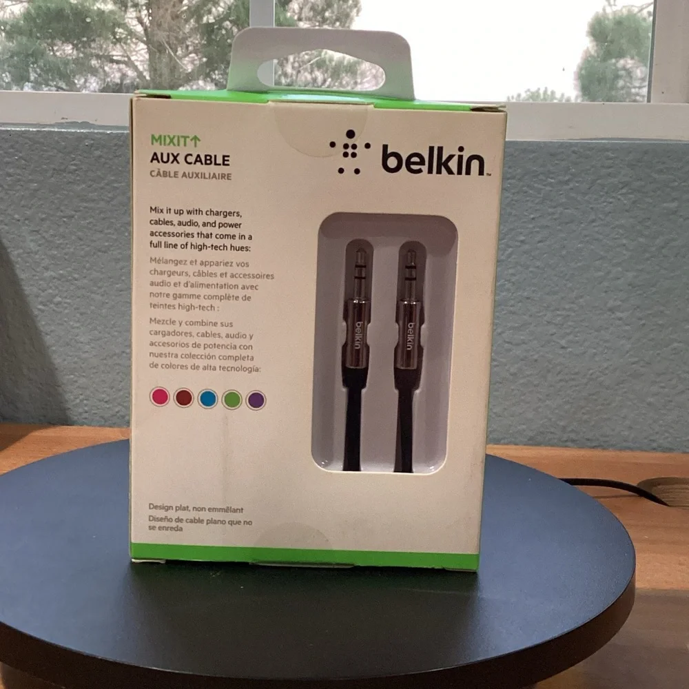 Belkin Green and Black MIXIT AUX Cable